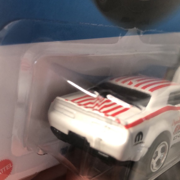 2018 Challenger SRT Demon - Picture 7 of 9